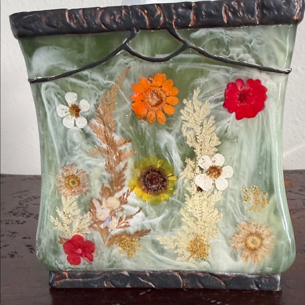 Floral Decorative Tissue Box Cover - Picture 2 of 7